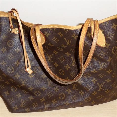 louis vuitton allegedly caught selling fake bags|copies of louis vuitton handbags.